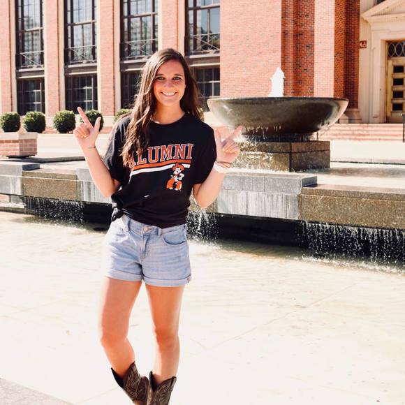 Meet your Posher, Meghan - Picture 1 of 1